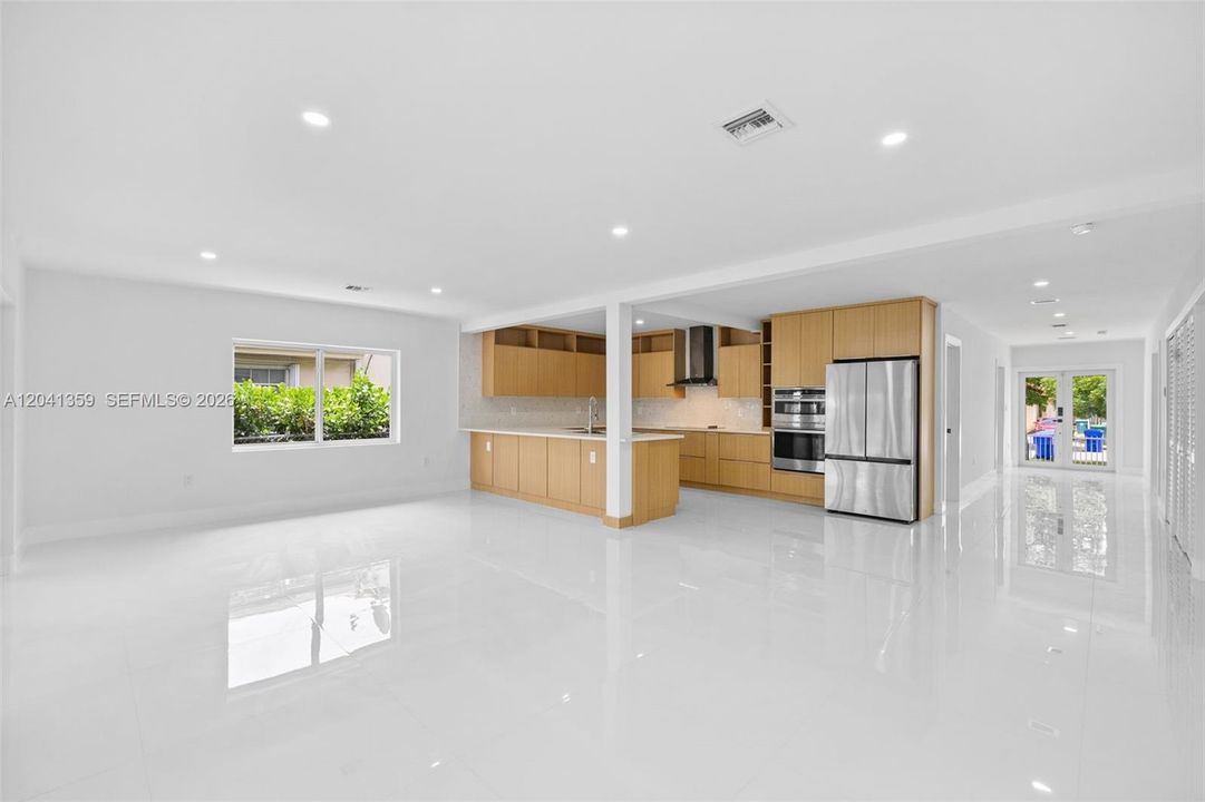 For Sale: $1,390,000 (4 beds, 3 baths, 2512 Square Feet)