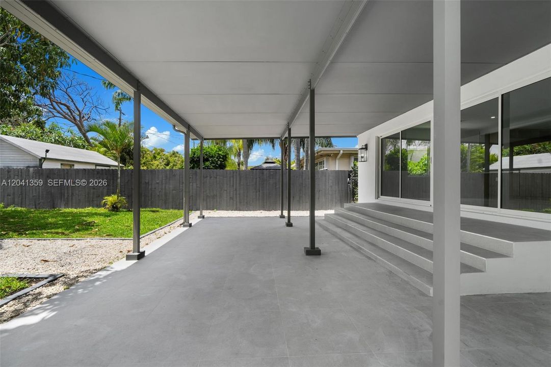 For Sale: $1,390,000 (4 beds, 3 baths, 2512 Square Feet)