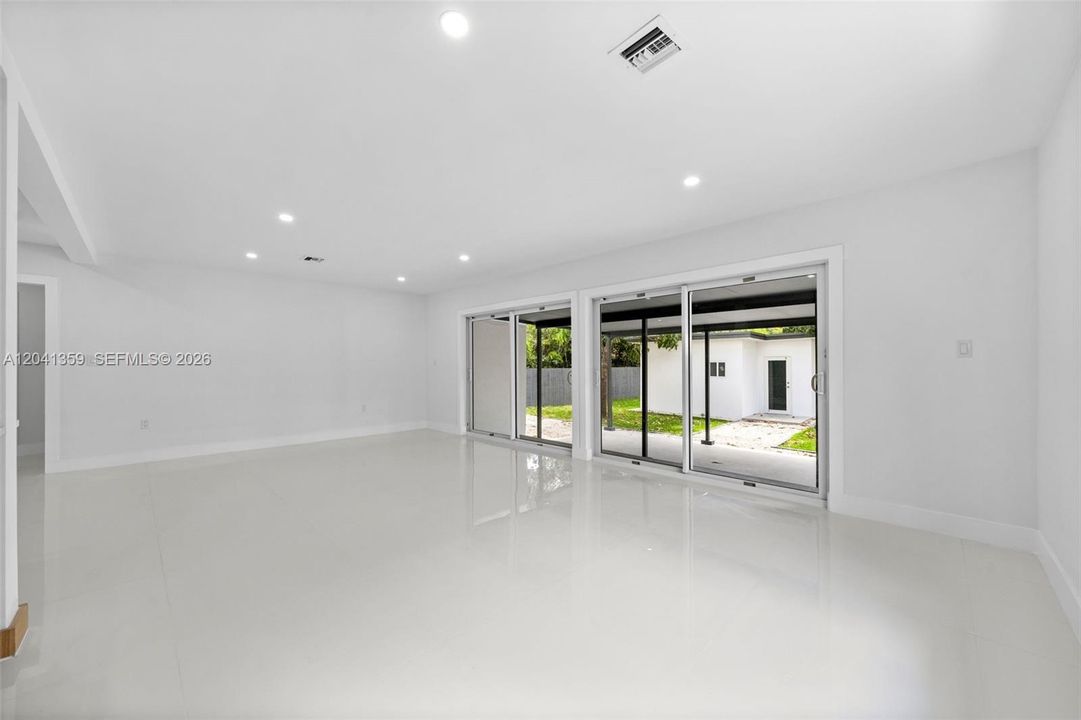 For Sale: $1,390,000 (4 beds, 3 baths, 2512 Square Feet)