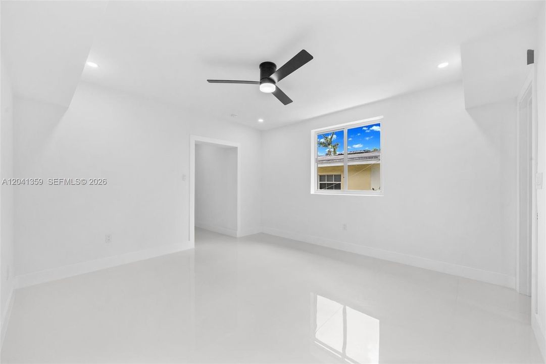 For Sale: $1,390,000 (4 beds, 3 baths, 2512 Square Feet)