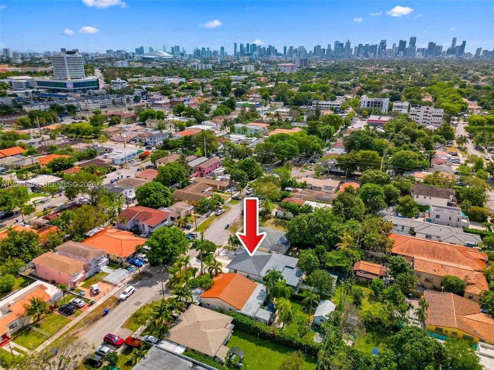 For Sale: $1,390,000 (4 beds, 3 baths, 2512 Square Feet)