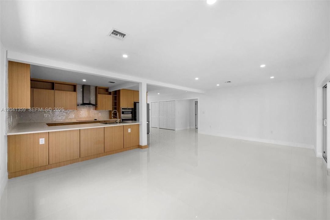 For Sale: $1,390,000 (4 beds, 3 baths, 2512 Square Feet)