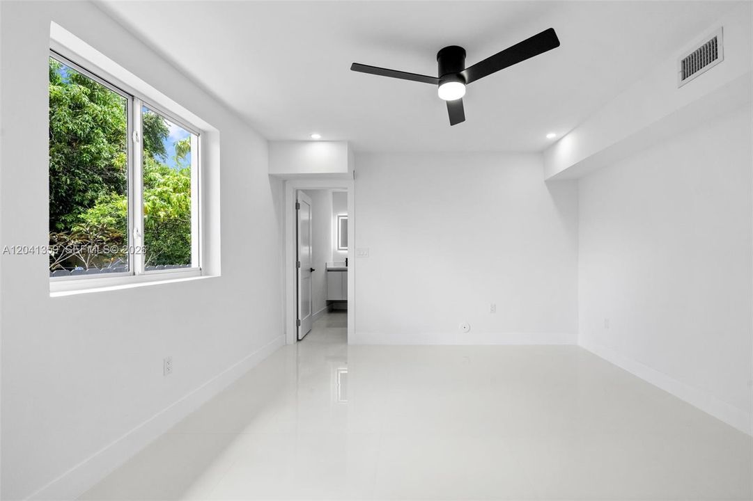 For Sale: $1,390,000 (4 beds, 3 baths, 2512 Square Feet)