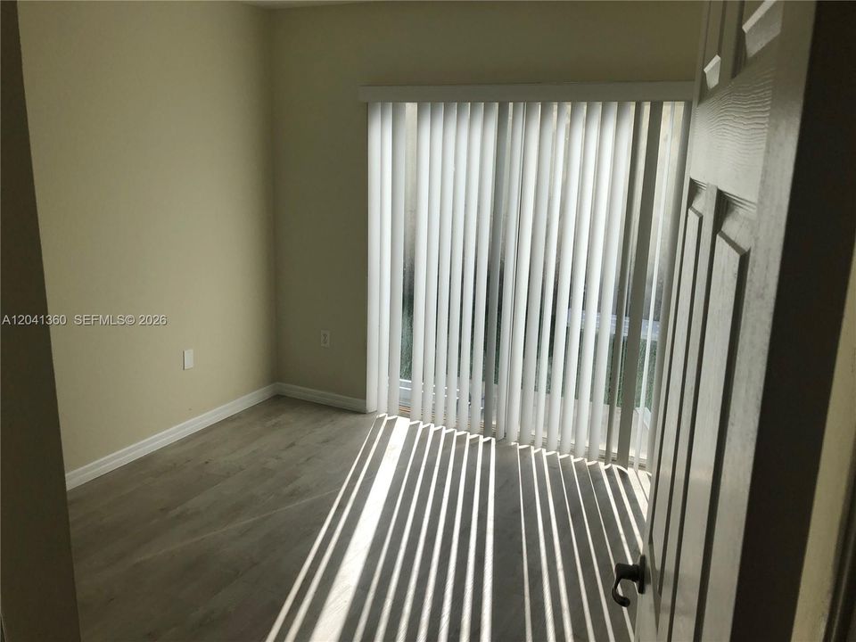 For Rent: $2,750 (3 beds, 2 baths, 1221 Square Feet)