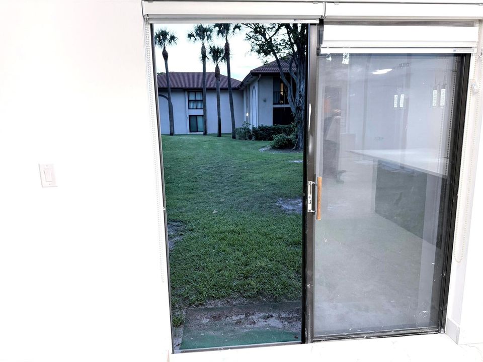 Side sliding door