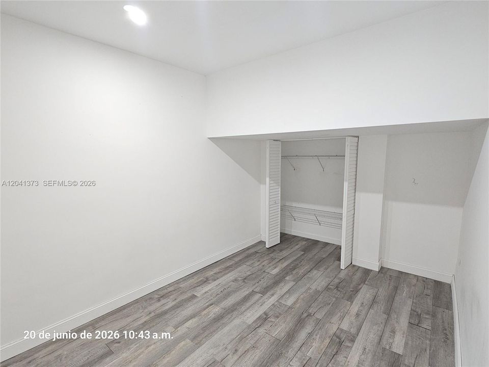 For Sale: $433,900 (3 beds, 2 baths, 1656 Square Feet)