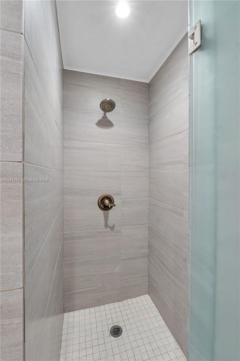 For Sale: $269,000 (2 beds, 2 baths, 1288 Square Feet)
