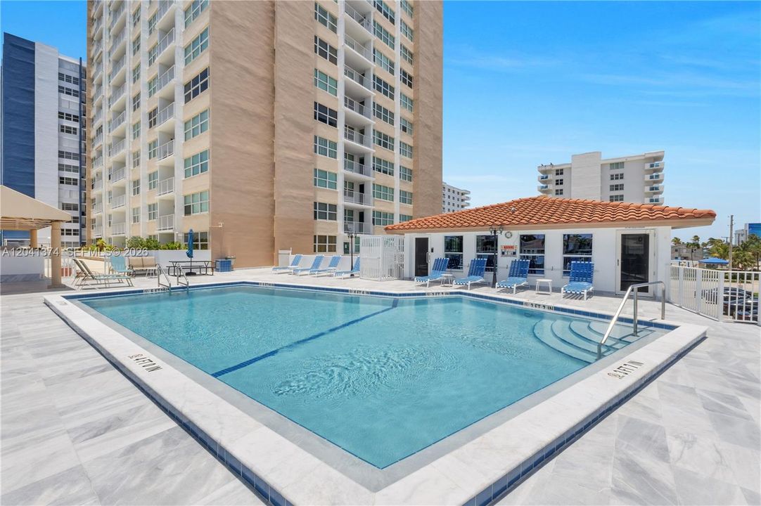 For Sale: $269,000 (2 beds, 2 baths, 1288 Square Feet)