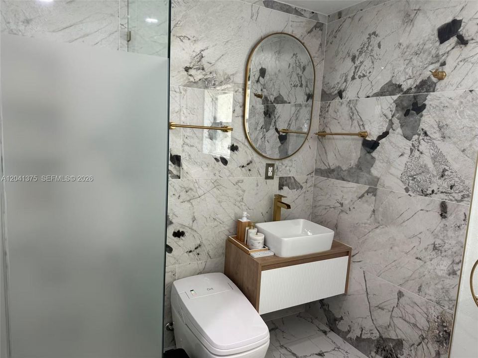 For Rent: $4,800 (3 beds, 2 baths, 1075 Square Feet)