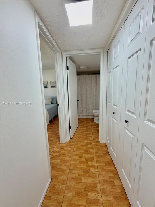 For Rent: $1,950 (2 beds, 2 baths, 962 Square Feet)