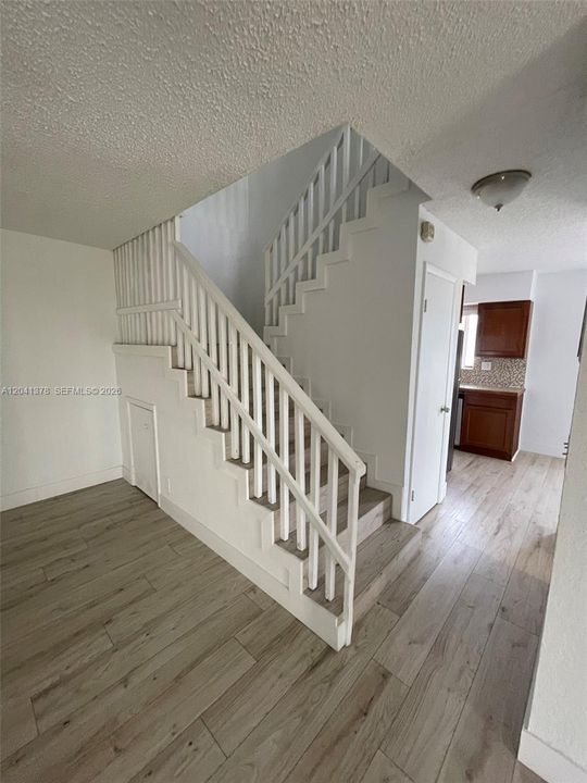В аренду: $2,550 (3 спален, 2 ванн, 1478 Квадратных фут)