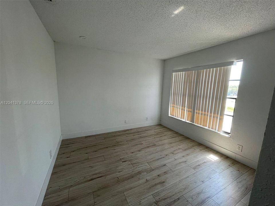 В аренду: $2,550 (3 спален, 2 ванн, 1478 Квадратных фут)
