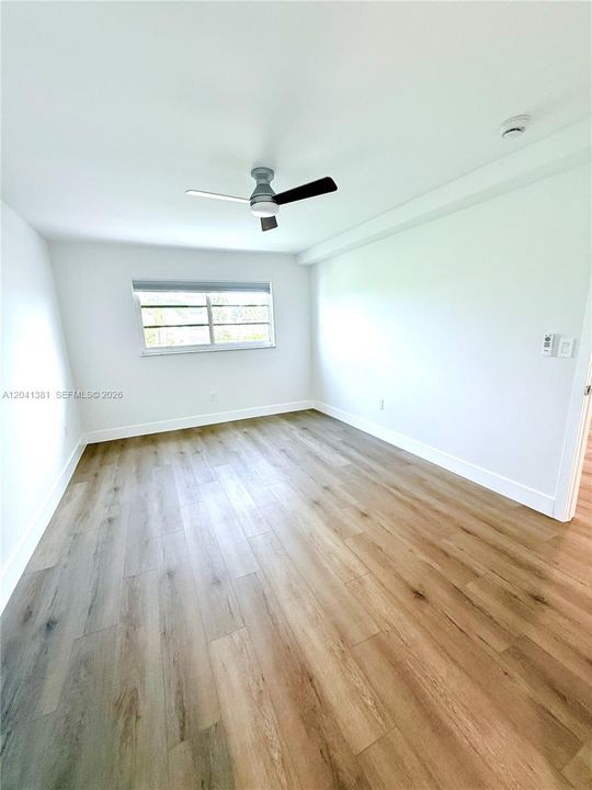 For Rent: $2,700 (1 beds, 1 baths, 668 Square Feet)