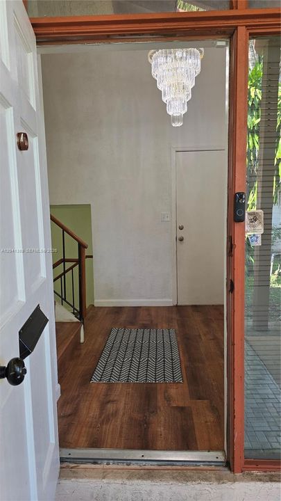 For Sale: $350,000 (3 beds, 2 baths, 1861 Square Feet)