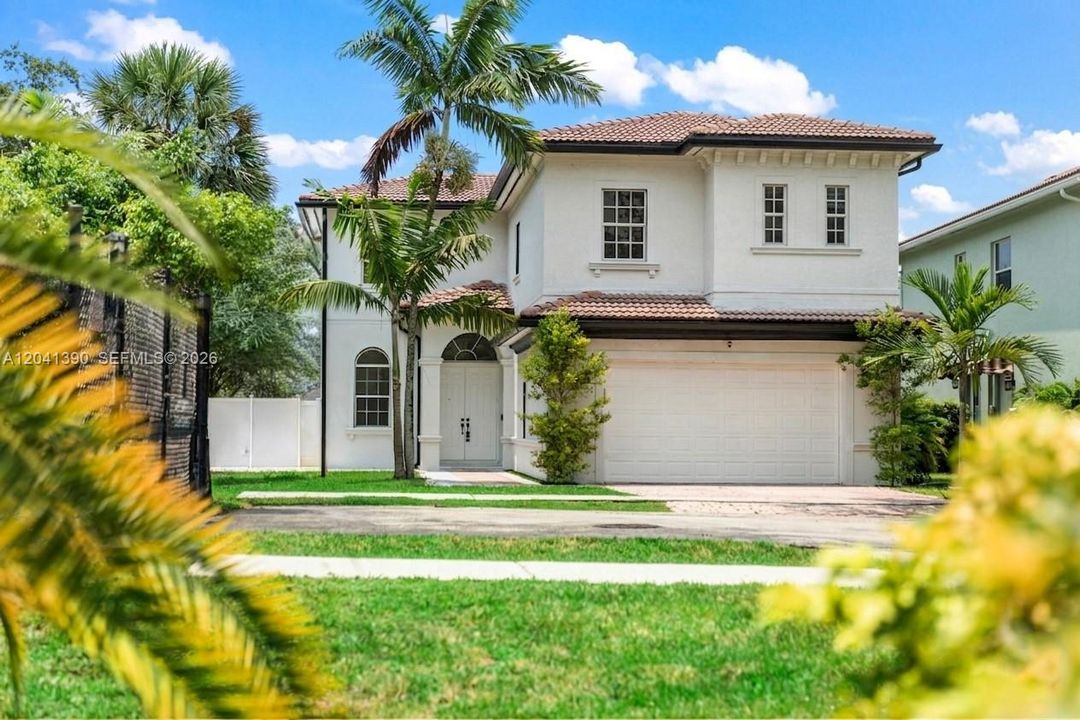 For Rent: $8,500 (3 beds, 2 baths, 2568 Square Feet)