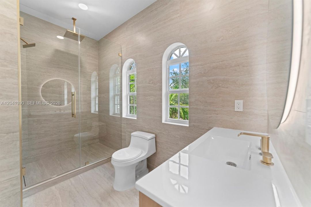 For Rent: $8,500 (3 beds, 2 baths, 2568 Square Feet)