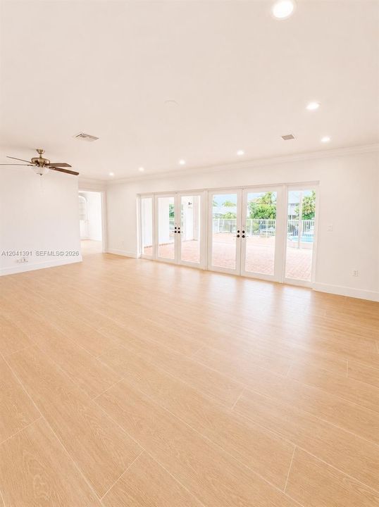 For Rent: $15,000 (4 beds, 3 baths, 2925 Square Feet)