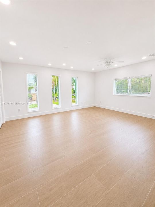 For Rent: $15,000 (4 beds, 3 baths, 2925 Square Feet)
