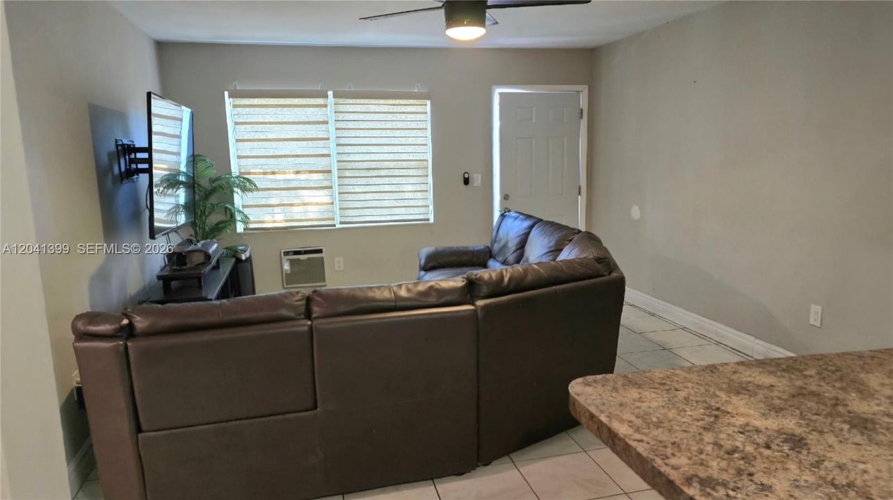For Sale: $990,000 (4 beds, 2 baths, 1708 Square Feet)