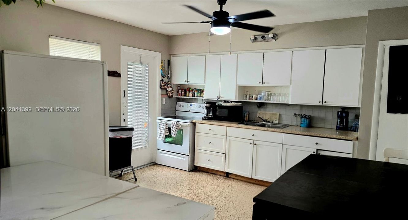 For Sale: $990,000 (4 beds, 2 baths, 1708 Square Feet)