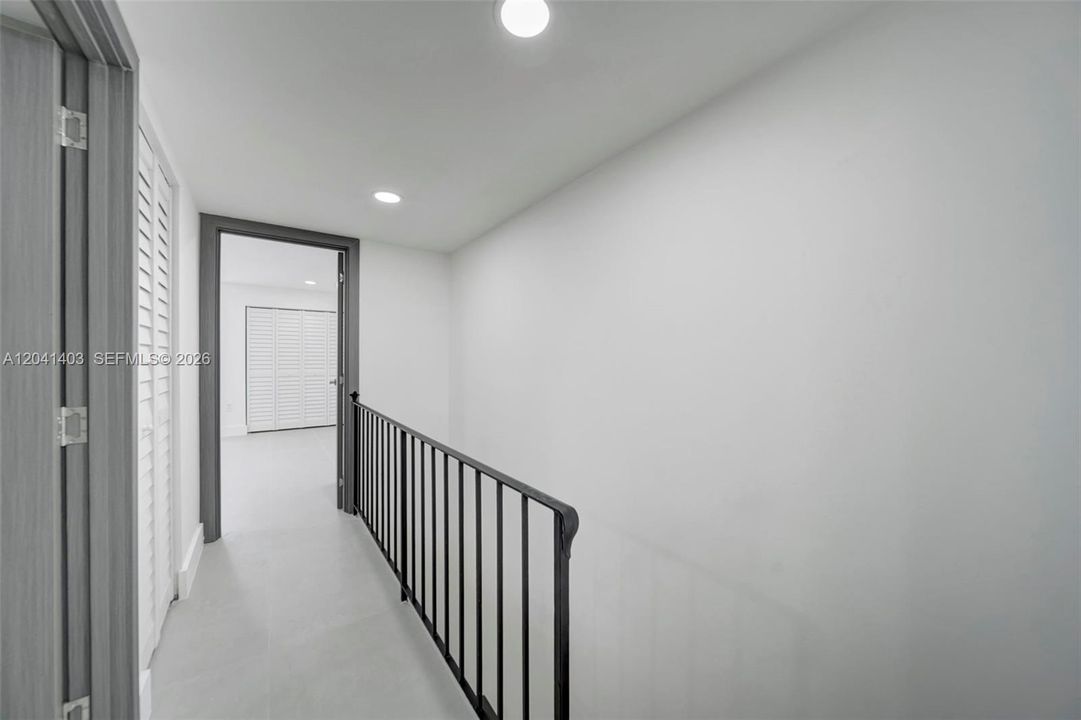 For Rent: $2,600 (2 beds, 1 baths, 1208 Square Feet)
