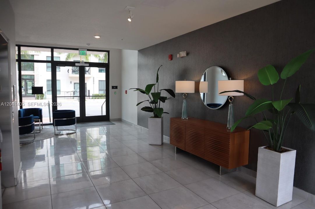 For Sale: $525,000 (3 beds, 2 baths, 1124 Square Feet)