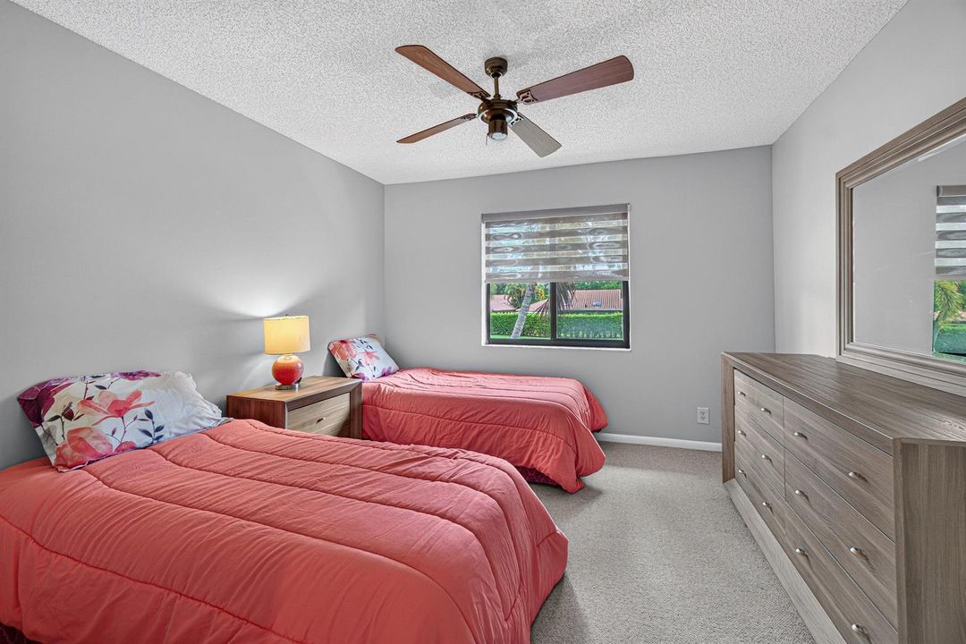 033-10223NorthCircleLakeDrive-201-Boynto