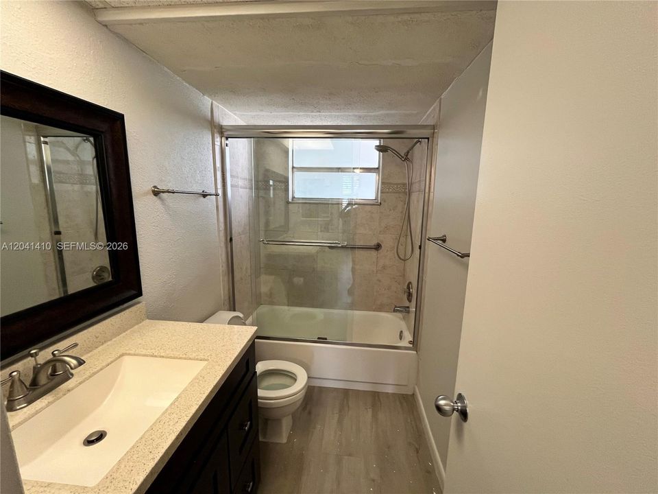 For Sale: $85,000 (1 beds, 1 baths, 540 Square Feet)