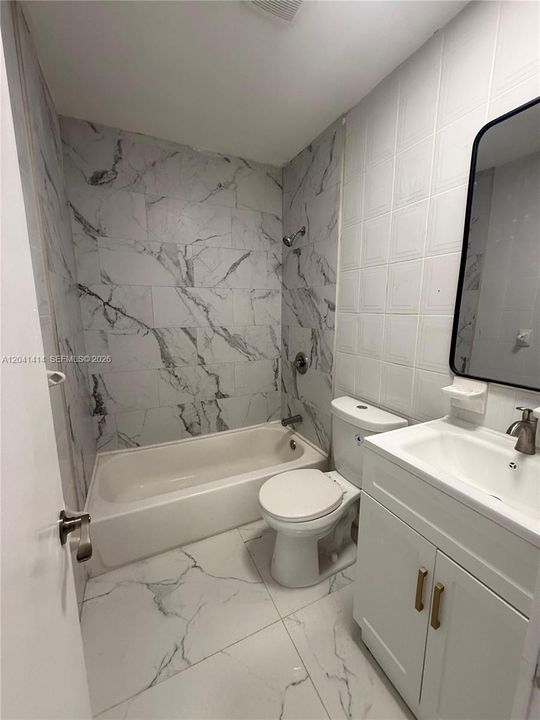 For Rent: $2,900 (3 beds, 2 baths, 2478 Square Feet)