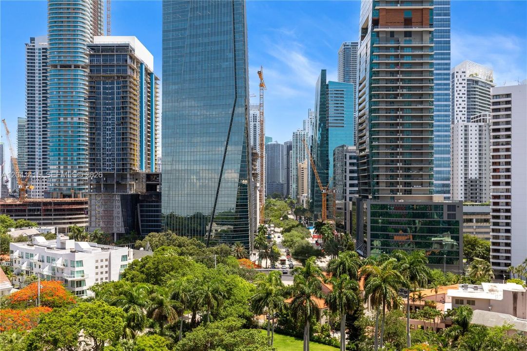 На продажу: $1,350,000 (2 спален, 2 ванн, 2005 Квадратных фут)