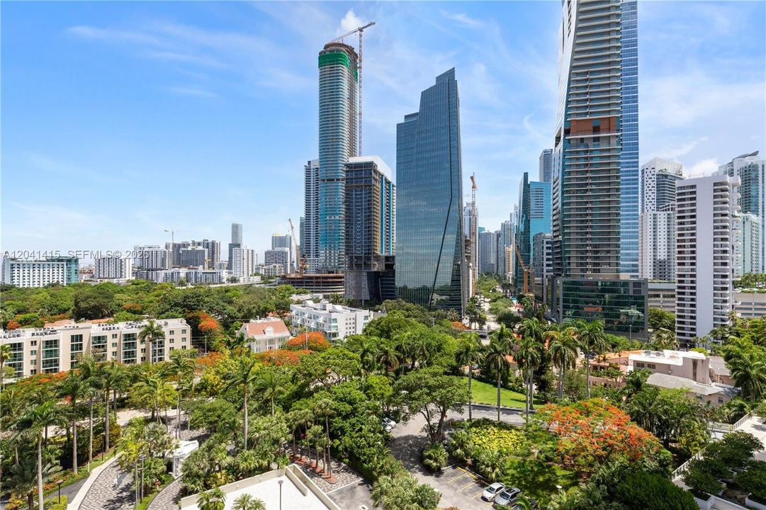 На продажу: $1,350,000 (2 спален, 2 ванн, 2005 Квадратных фут)