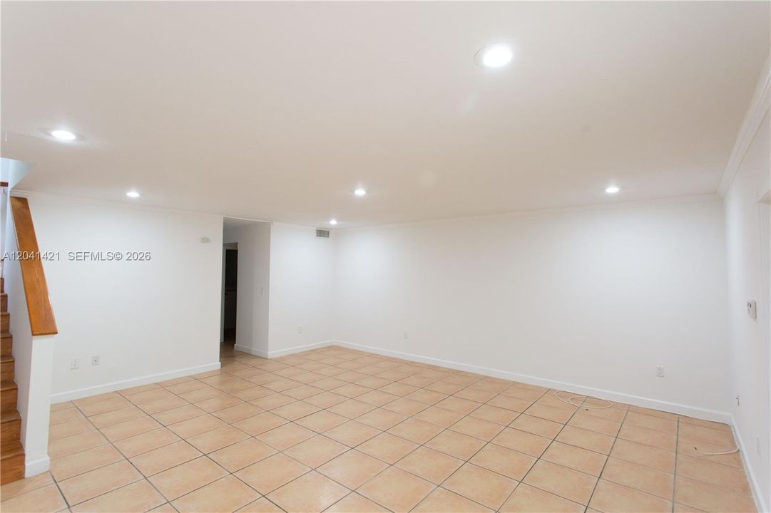 En Renta: $5,900 (3 camas, 2 baños, 2040 Pies cuadrados)