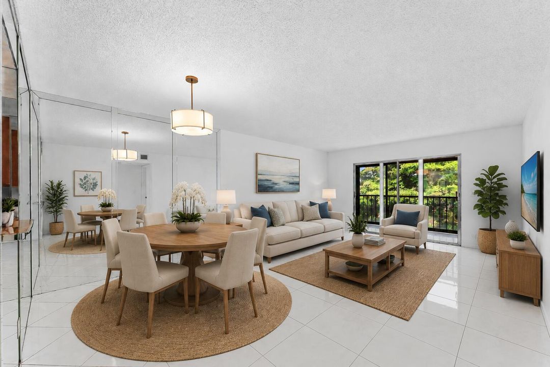 Living Area (Virtually Staged)