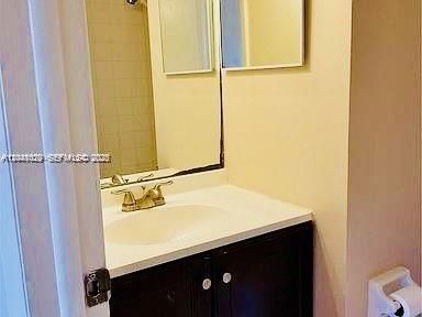 For Rent: $2,450 (2 beds, 2 baths, 1188 Square Feet)