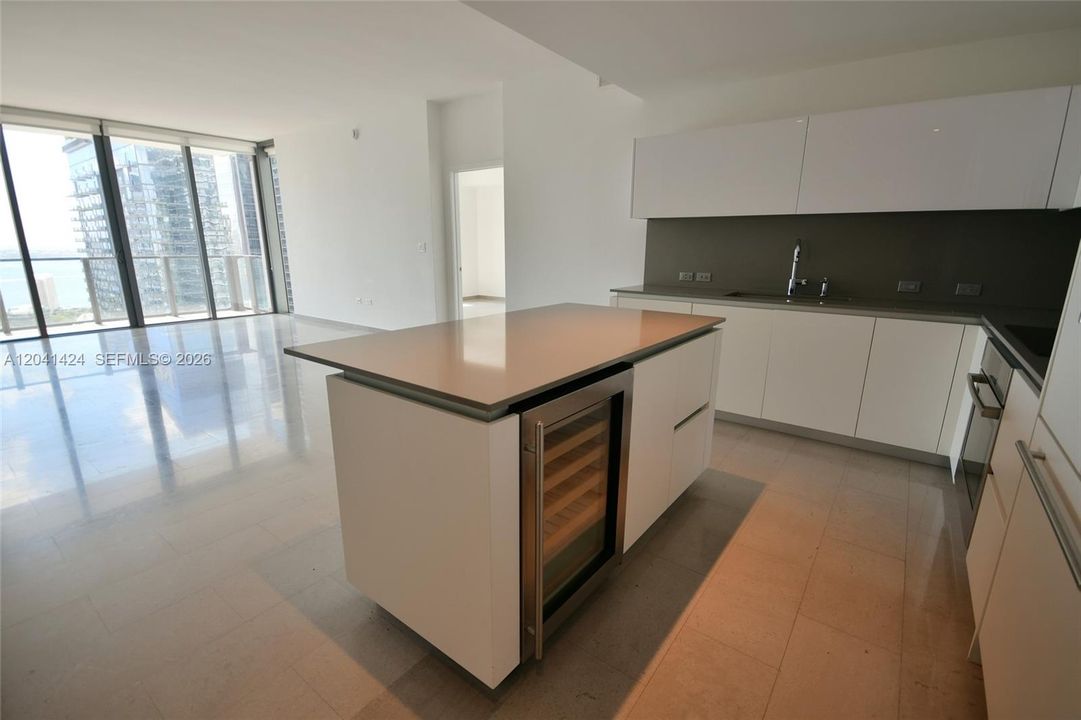 For Rent: $6,300 (2 beds, 2 baths, 1249 Square Feet)