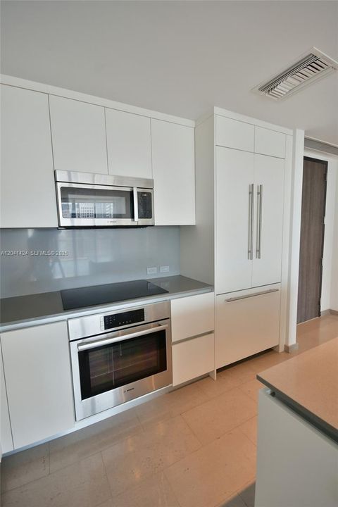 For Rent: $6,300 (2 beds, 2 baths, 1249 Square Feet)