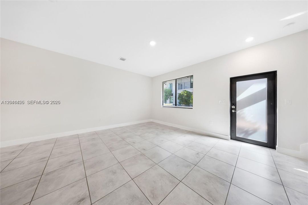 For Sale: $639,000 (3 beds, 2 baths, 1482 Square Feet)