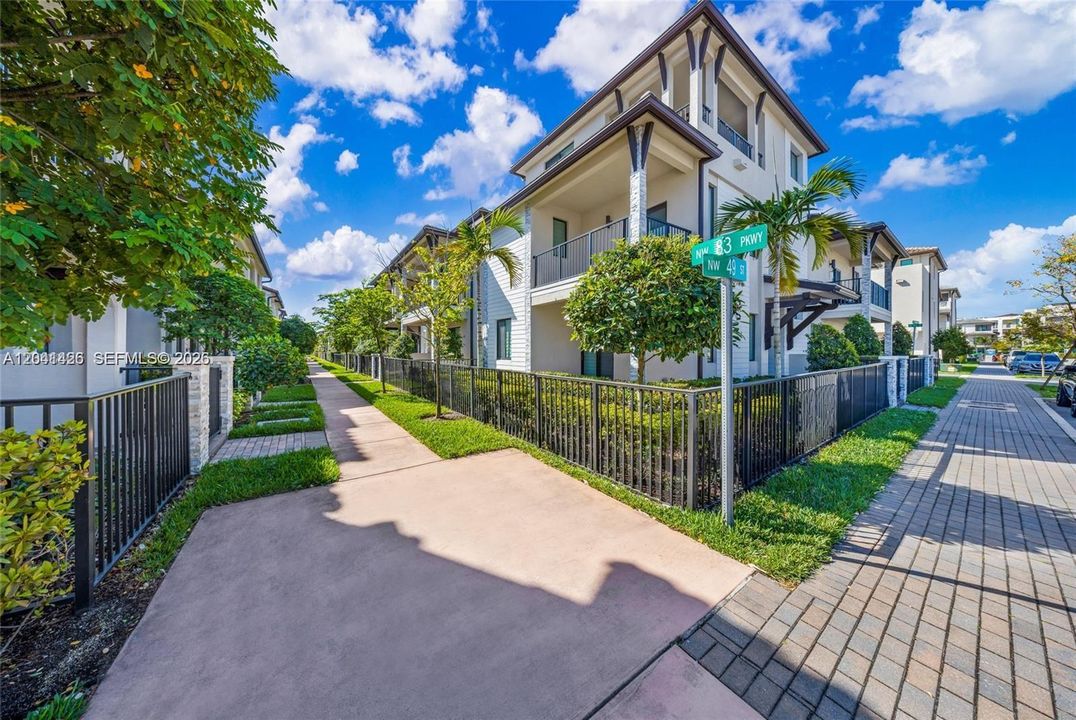 For Sale: $639,000 (3 beds, 2 baths, 1482 Square Feet)