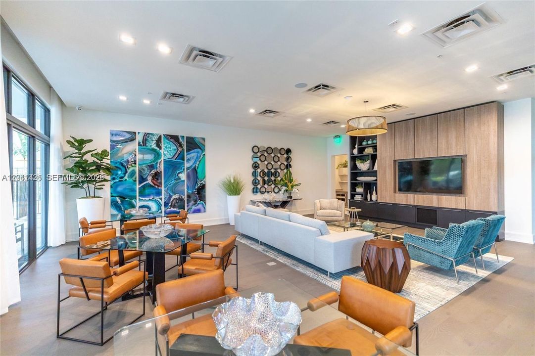 For Sale: $639,000 (3 beds, 2 baths, 1482 Square Feet)