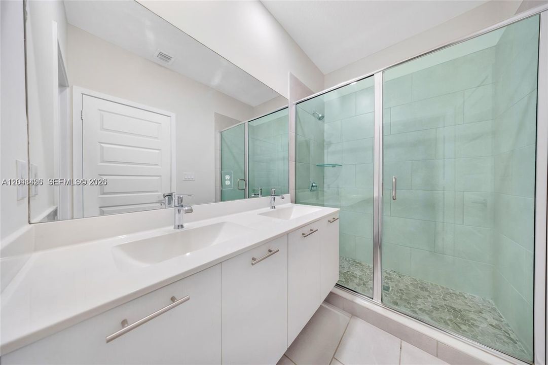 For Sale: $639,000 (3 beds, 2 baths, 1482 Square Feet)