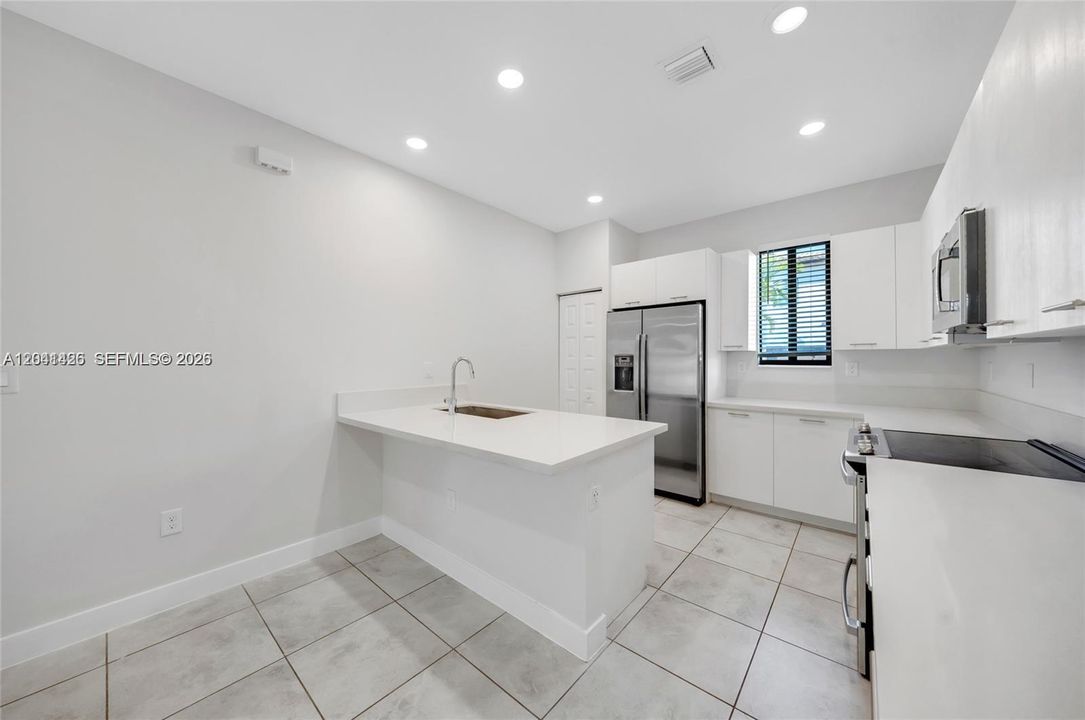 For Sale: $639,000 (3 beds, 2 baths, 1482 Square Feet)