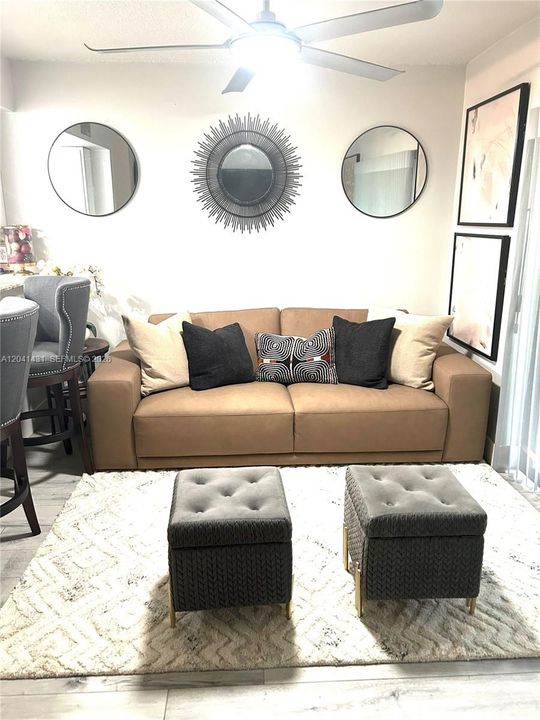 For Sale: $370,000 (2 beds, 2 baths, 1280 Square Feet)
