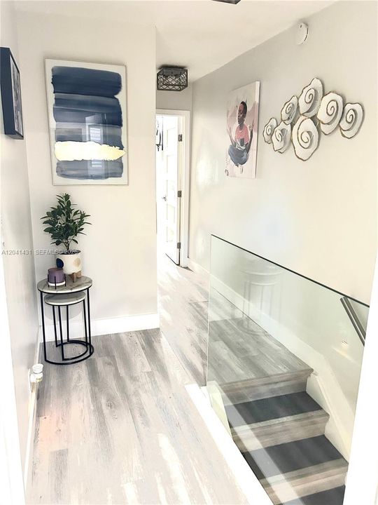 For Sale: $370,000 (2 beds, 2 baths, 1280 Square Feet)