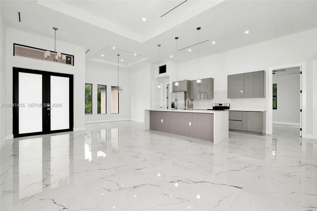 На продажу: $349,900 (3 спален, 2 ванн, 1558 Квадратных фут)