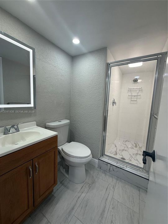 For Rent: $2,200 (2 beds, 2 baths, 900 Square Feet)