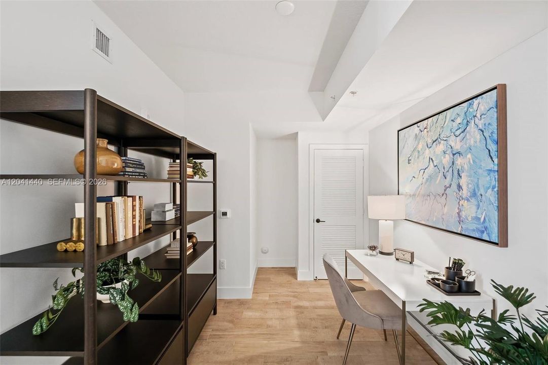 For Rent: $3,460 (2 beds, 2 baths, 1239 Square Feet)
