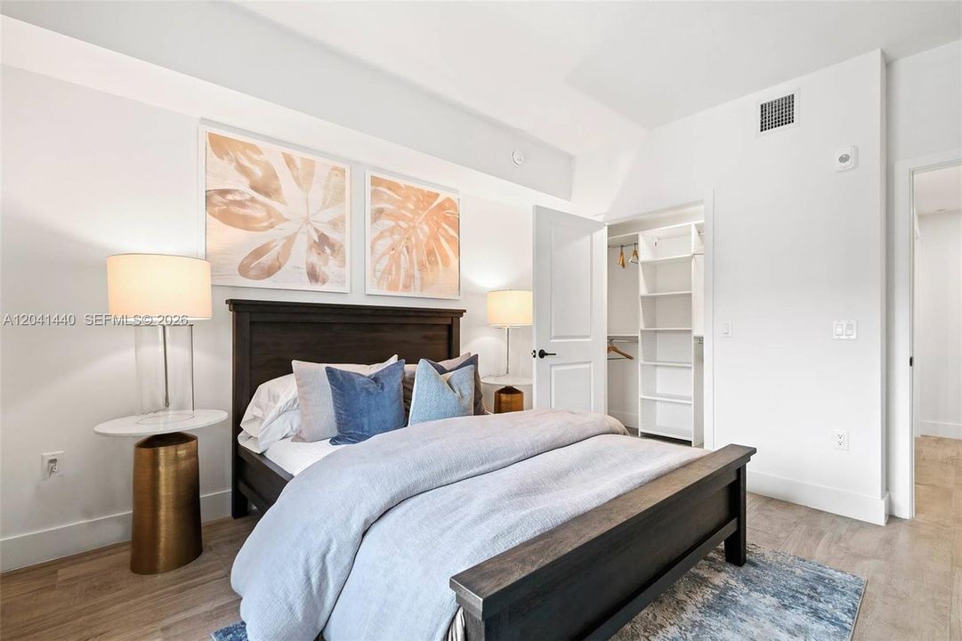 For Rent: $3,460 (2 beds, 2 baths, 1239 Square Feet)