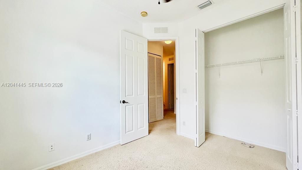 For Rent: $3,000 (3 beds, 2 baths, 1290 Square Feet)