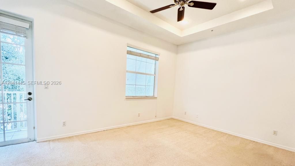 For Rent: $3,000 (3 beds, 2 baths, 1290 Square Feet)