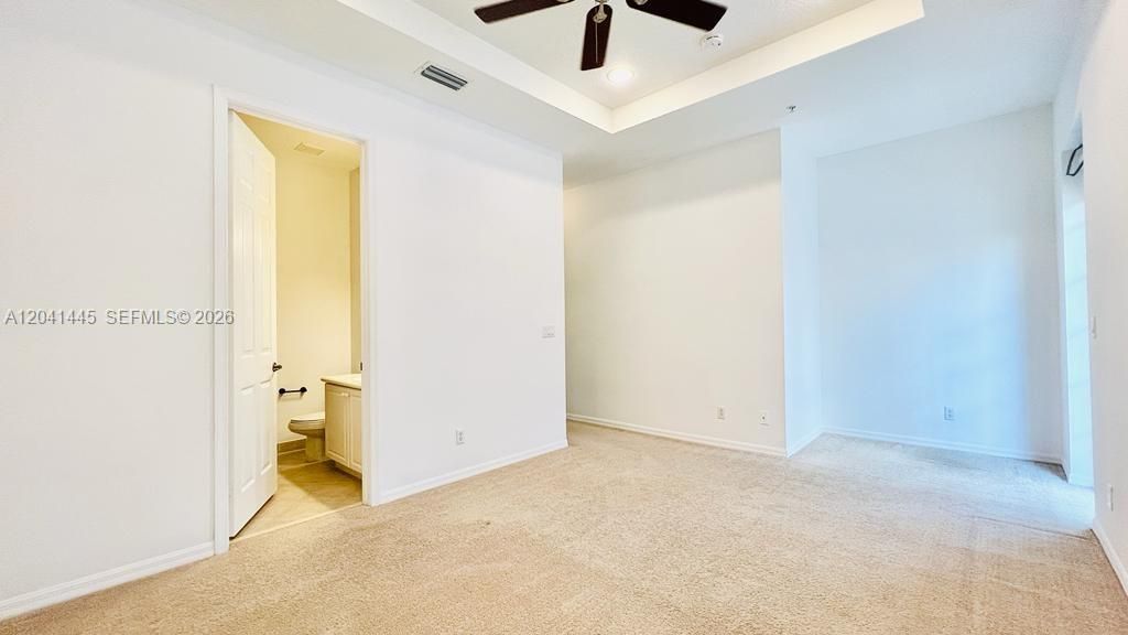 For Rent: $3,000 (3 beds, 2 baths, 1290 Square Feet)